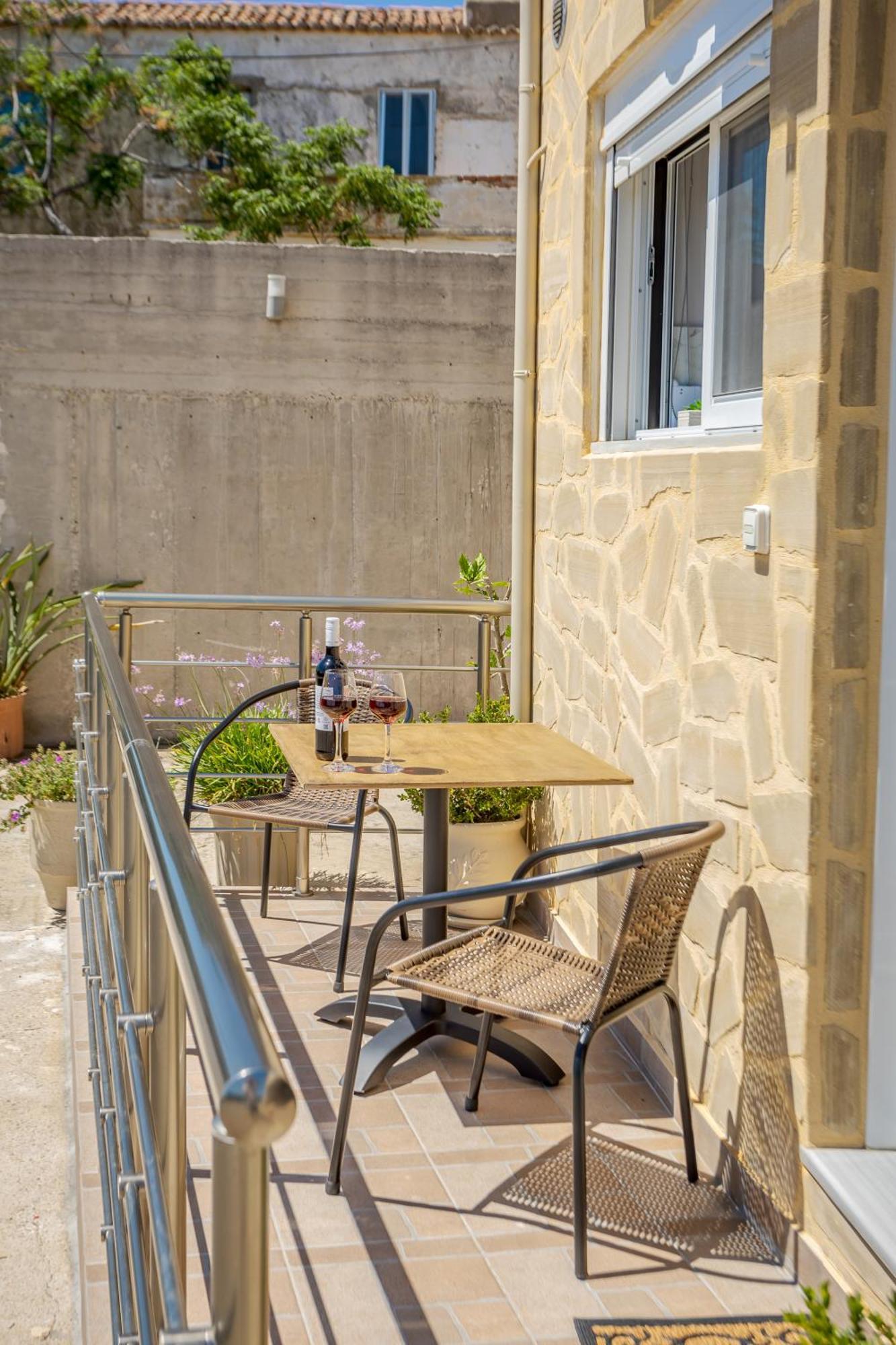 Petra'S Charming Home, 500M To Beach Chania  Exterior foto